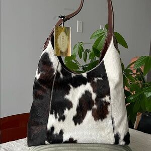 Elegant Cowhide Shoulder Bag